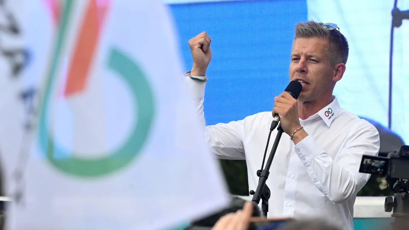 Ismét agymosottnak nevezte a magyarokat Magyar Péter