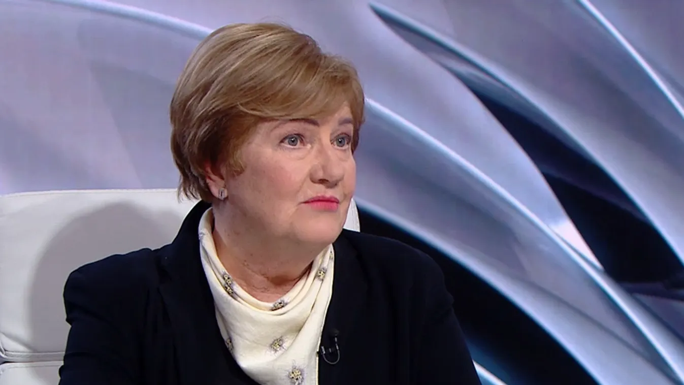 Román nacionalisták kifütyülték Novák Katalint