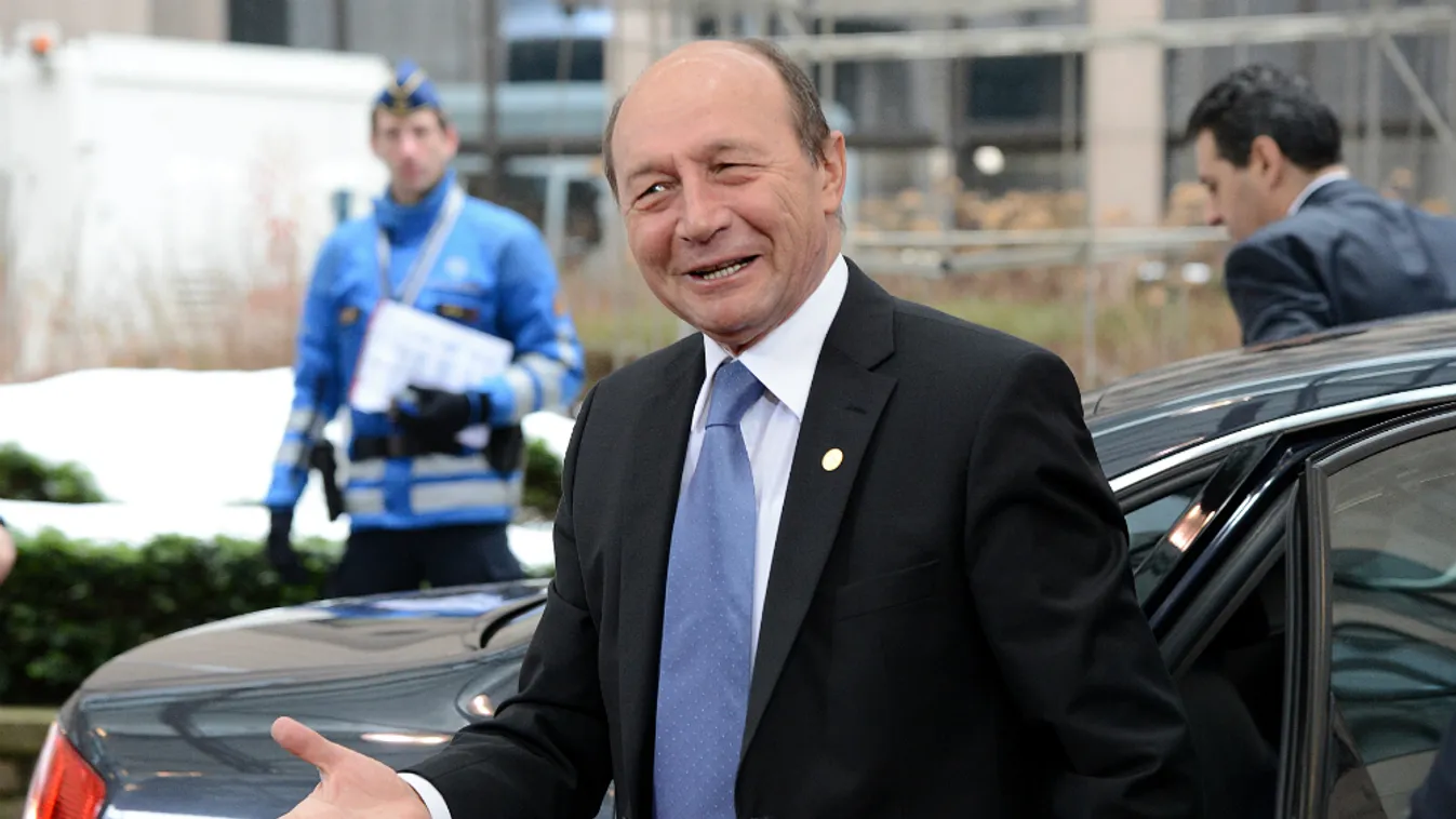 Vizsgálat indult Basescu ellen