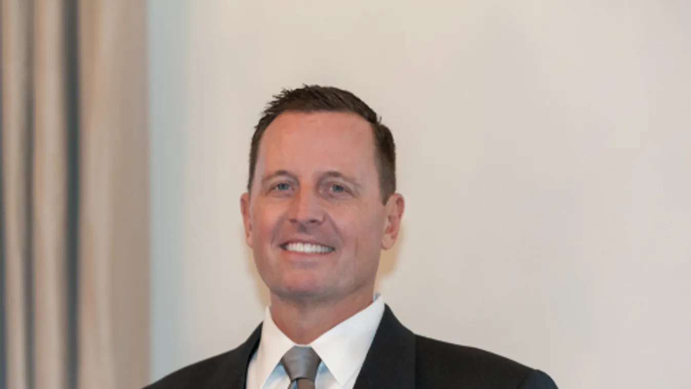 A távozó amerikai hírszerzési főnök további dokumentumok titkosítását oldotta fel