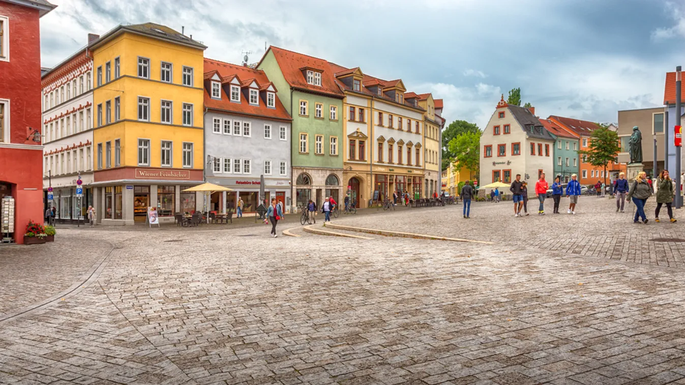 Megválasztása után egy nappal bejelentette távozását Türingia kormányfője