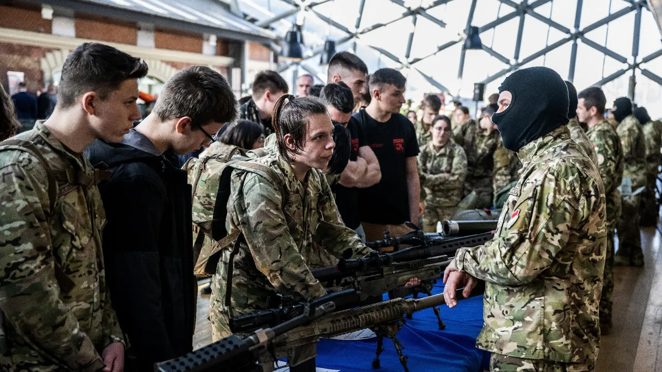 Szalay-Bobrovniczky Kristóf: Szövetségbe hívom a magyar fiatalokat