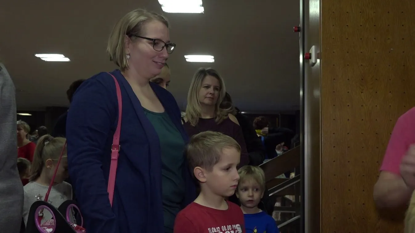 Az édesanyákat köszönti a Fidesz-KDNP