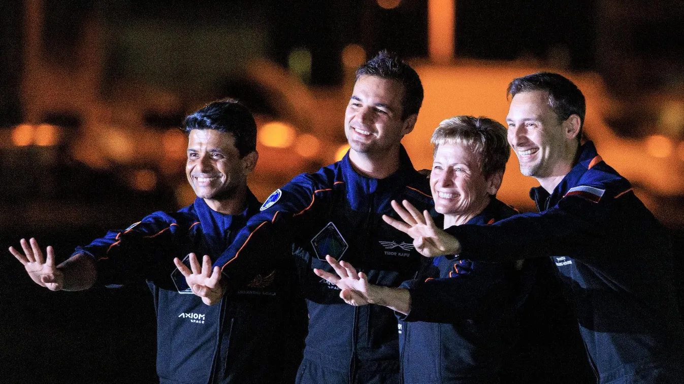 Bejelentkezett az űrből Kapu Tibor