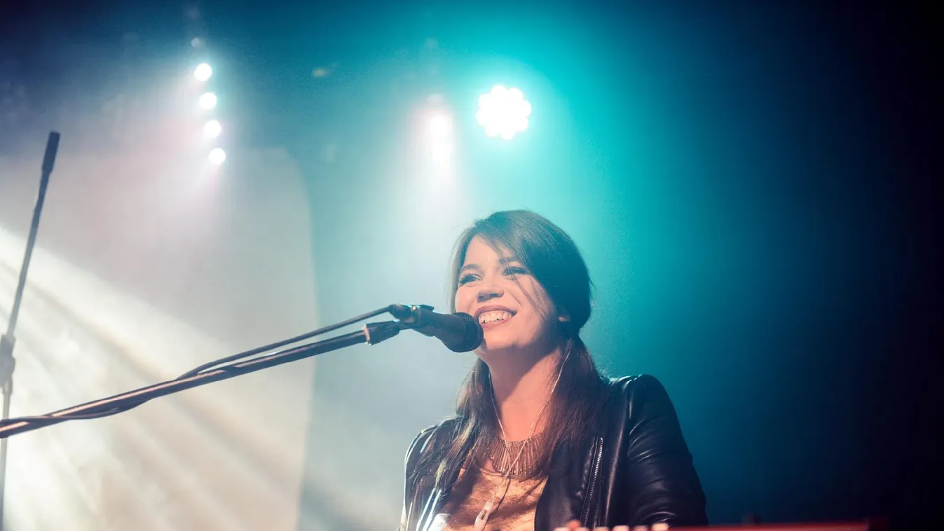 Indul az AŽUR-tavasz – Paletta