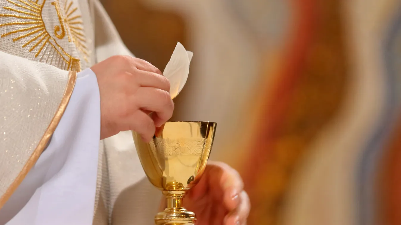 Szentmisét mutatnak be a magyar püspökök Ferenc pápáért