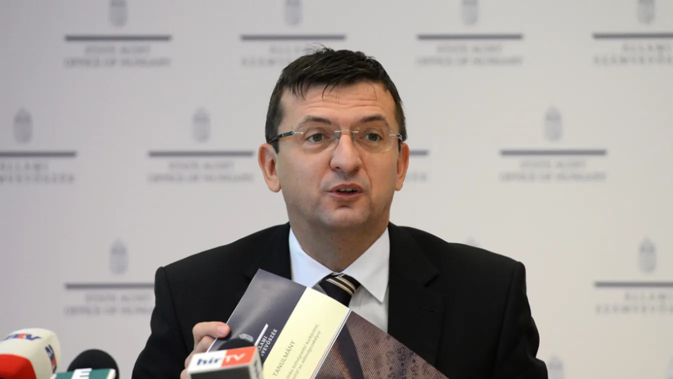 Sokallja az adót az ÁSZ elnöke