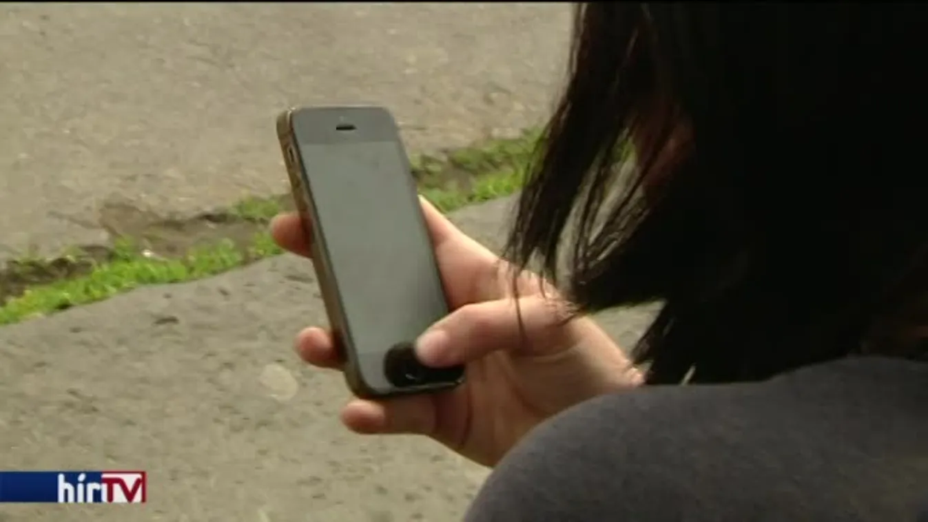 Mobiltelefonba költözik a bankkártya