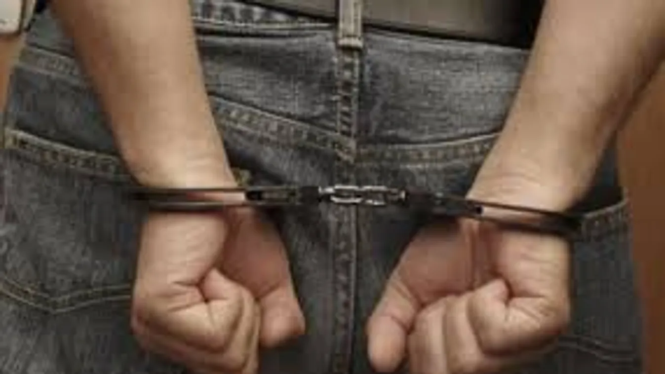 Elfogták egy embercsempész-hálózat kéttucat feltételezett tagját Törökországban