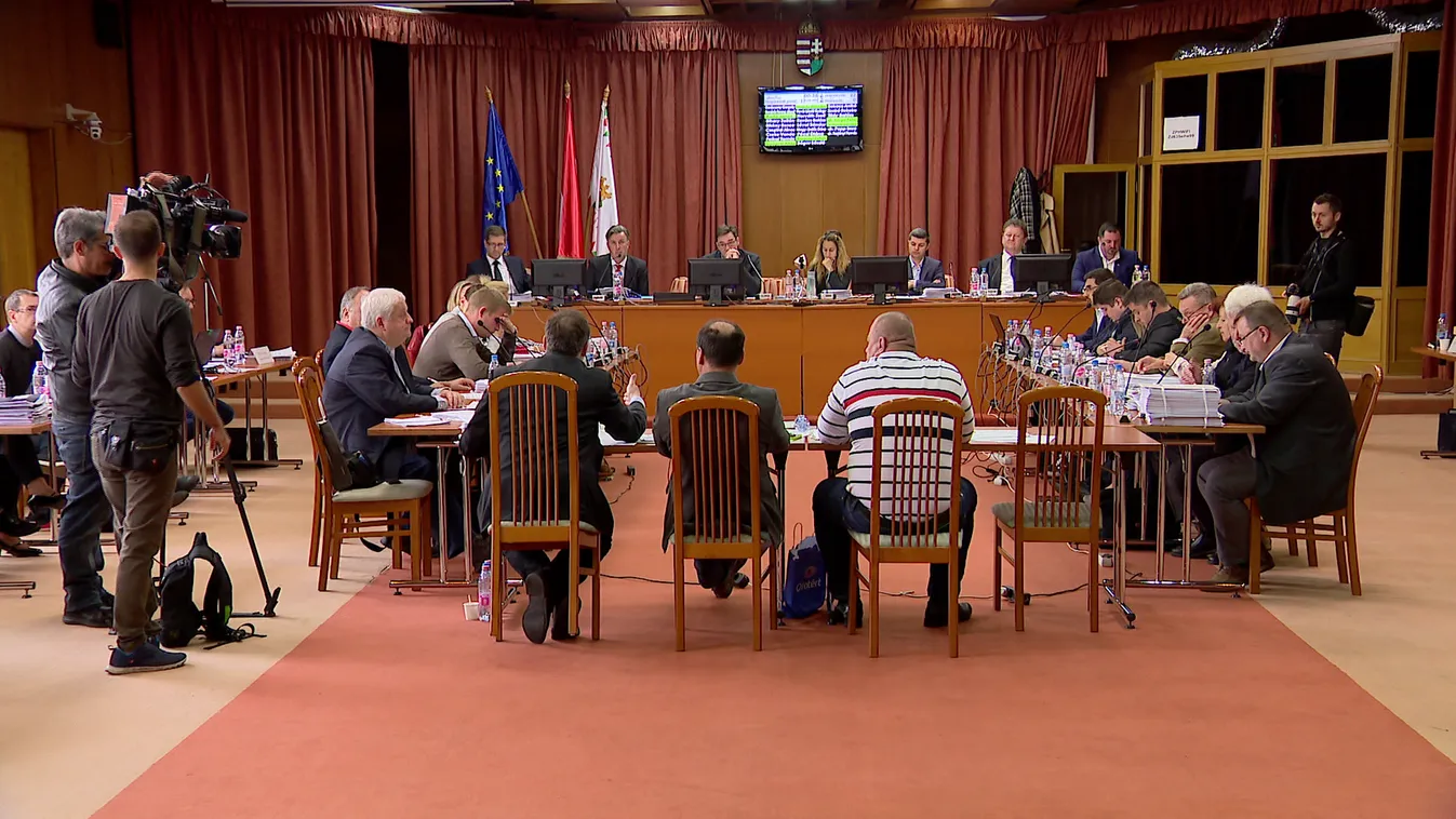 Nem vizsgálhatja szakértői bizottság a zuglói parkolási rendszert