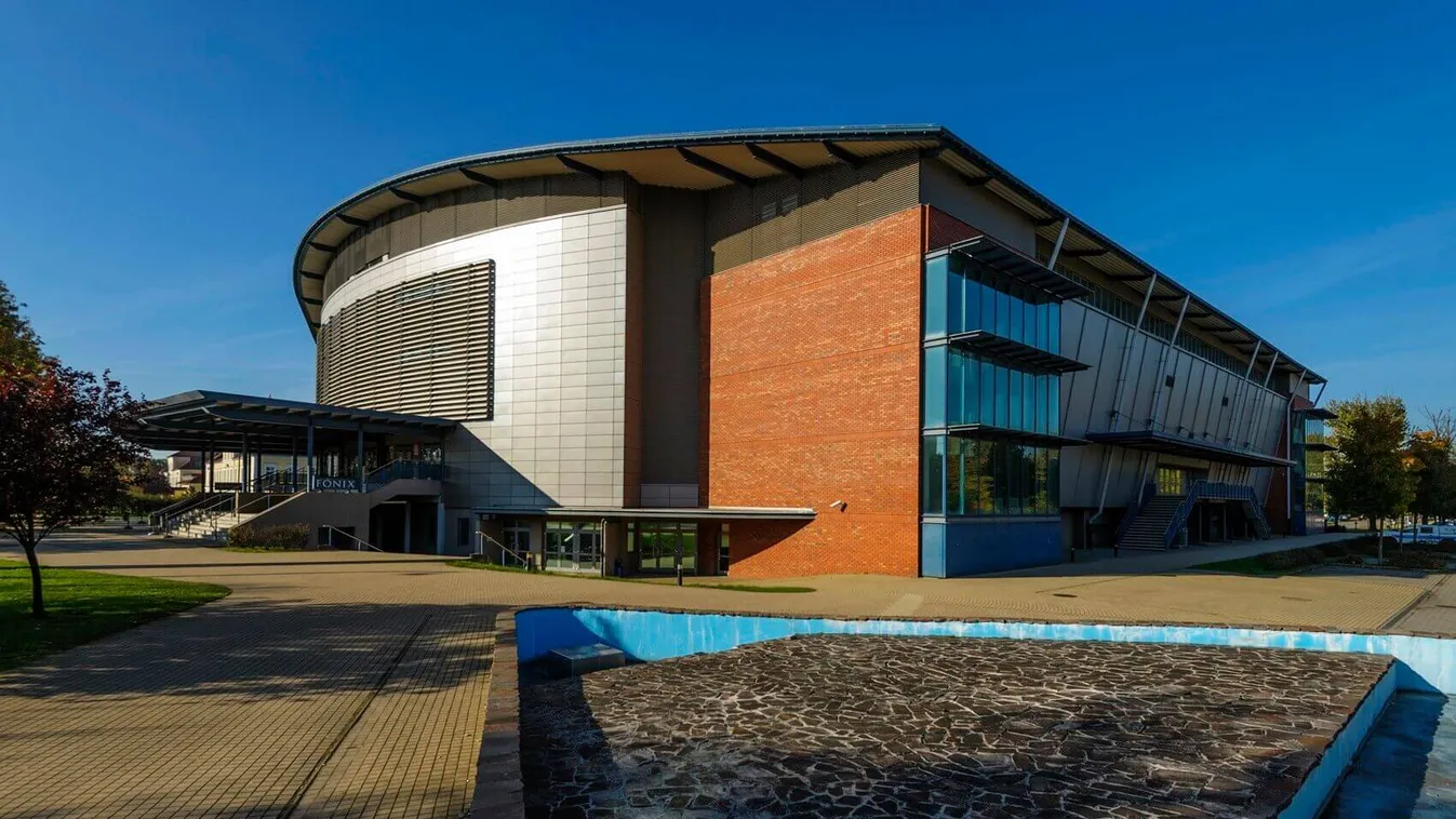 Negyven ország több mint 180 sportolója vesz részt a junior műkorcsolya- és jégtánc-világbajnokságon Debrecenben