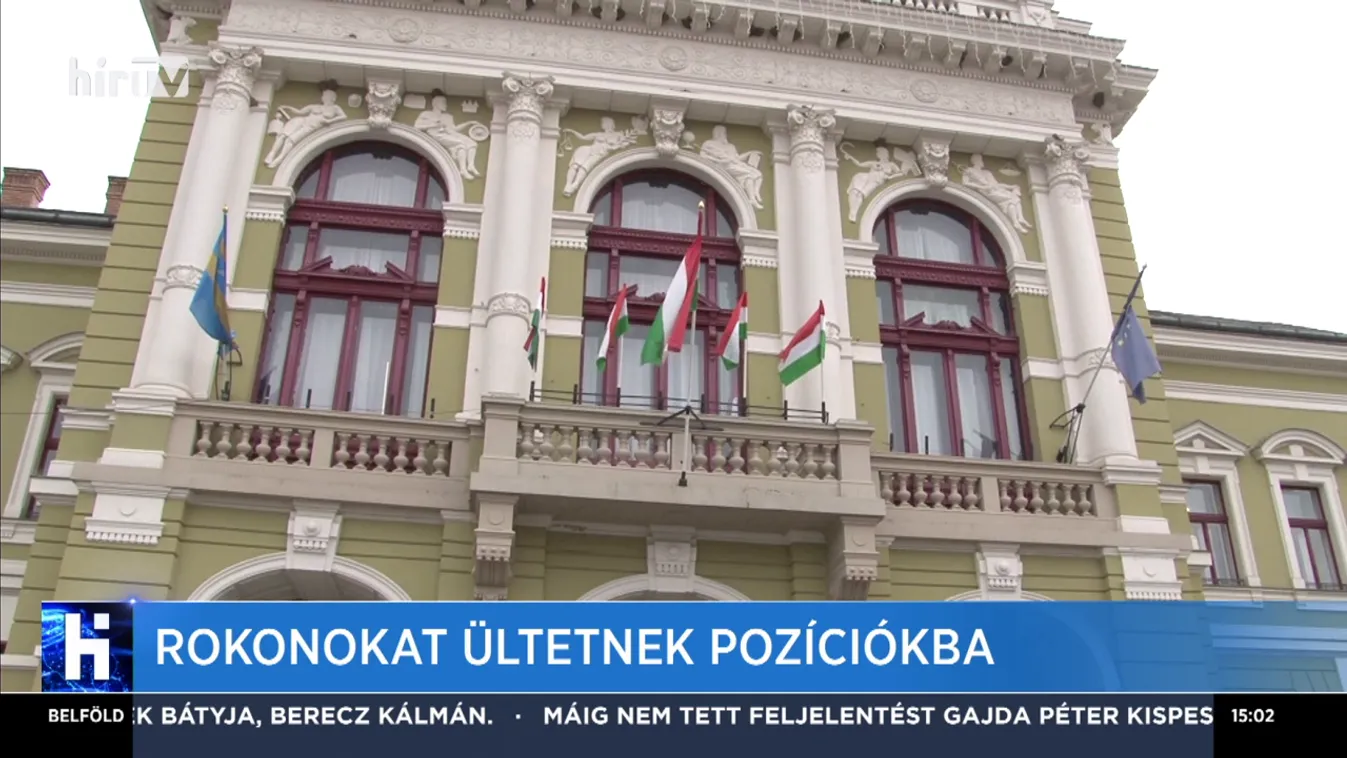 Rokonokat ültetnek pozíciókba