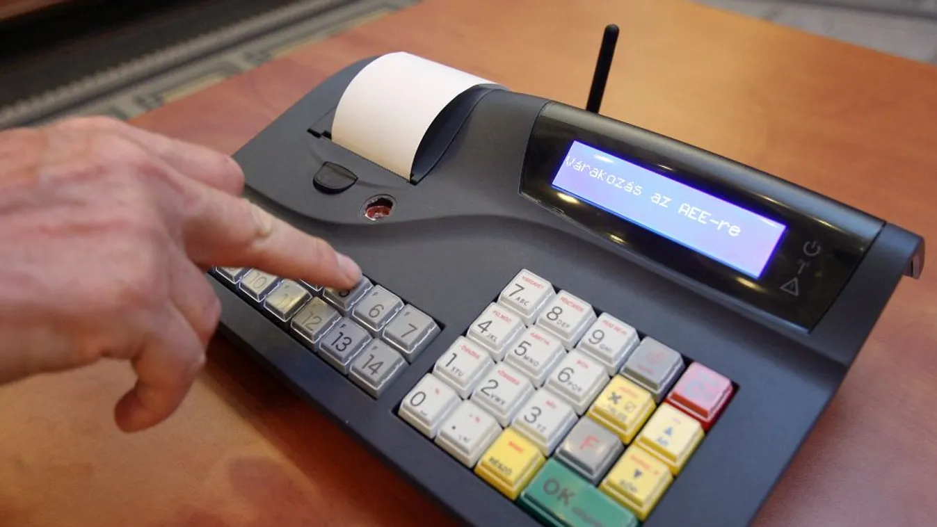 Bővítené az online kasszák körét a kormány