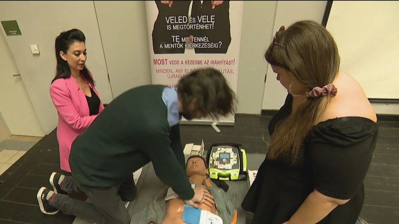 Mozaik – Defibrillátor oktatás az ELTE egyik kollégiumában