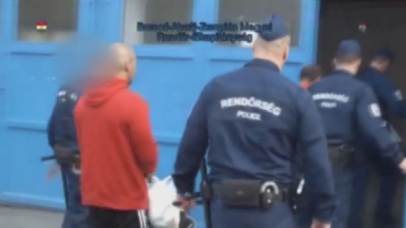 Drogot és több millió forintot találtak egy férfinél