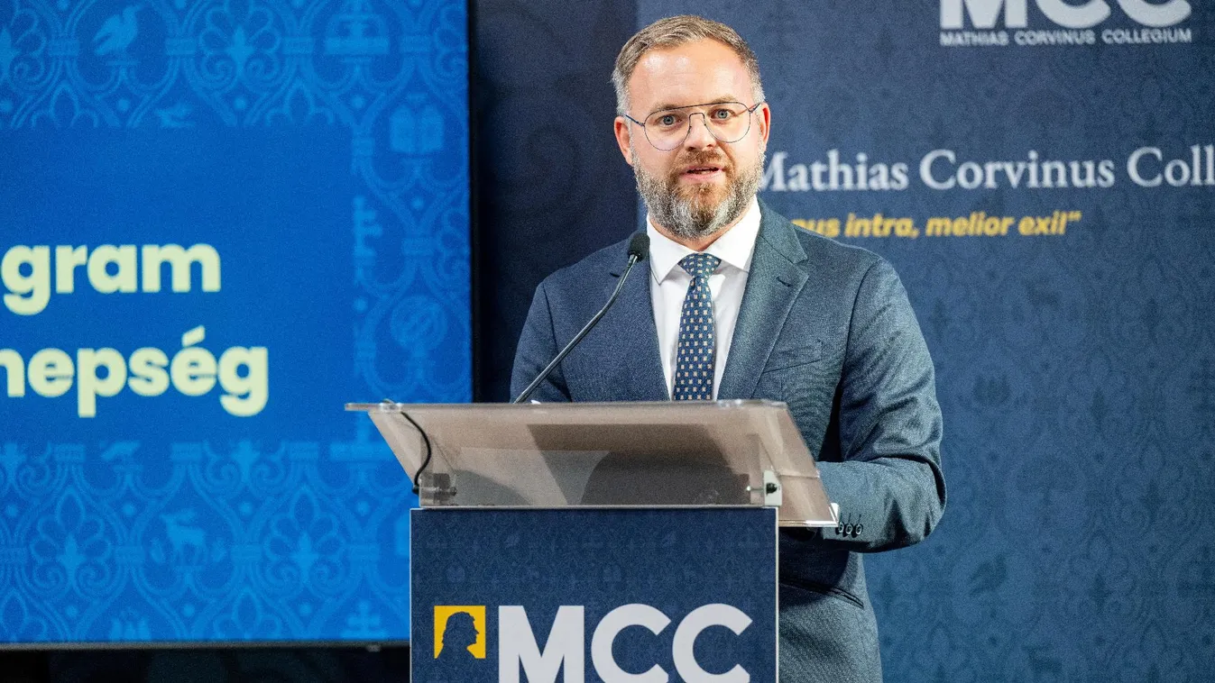 Orbán Balázs bemutatja a Tisza Párt menüjét: Adóemelés kijevi öntettel, brüsszeli körettel