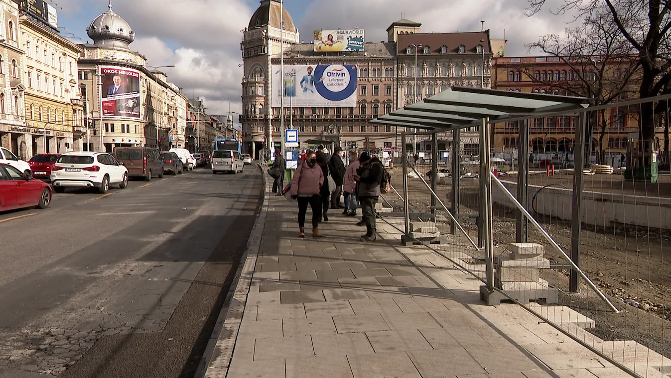 Senki sem dolgozik a Blaha Lujza tér felújításán