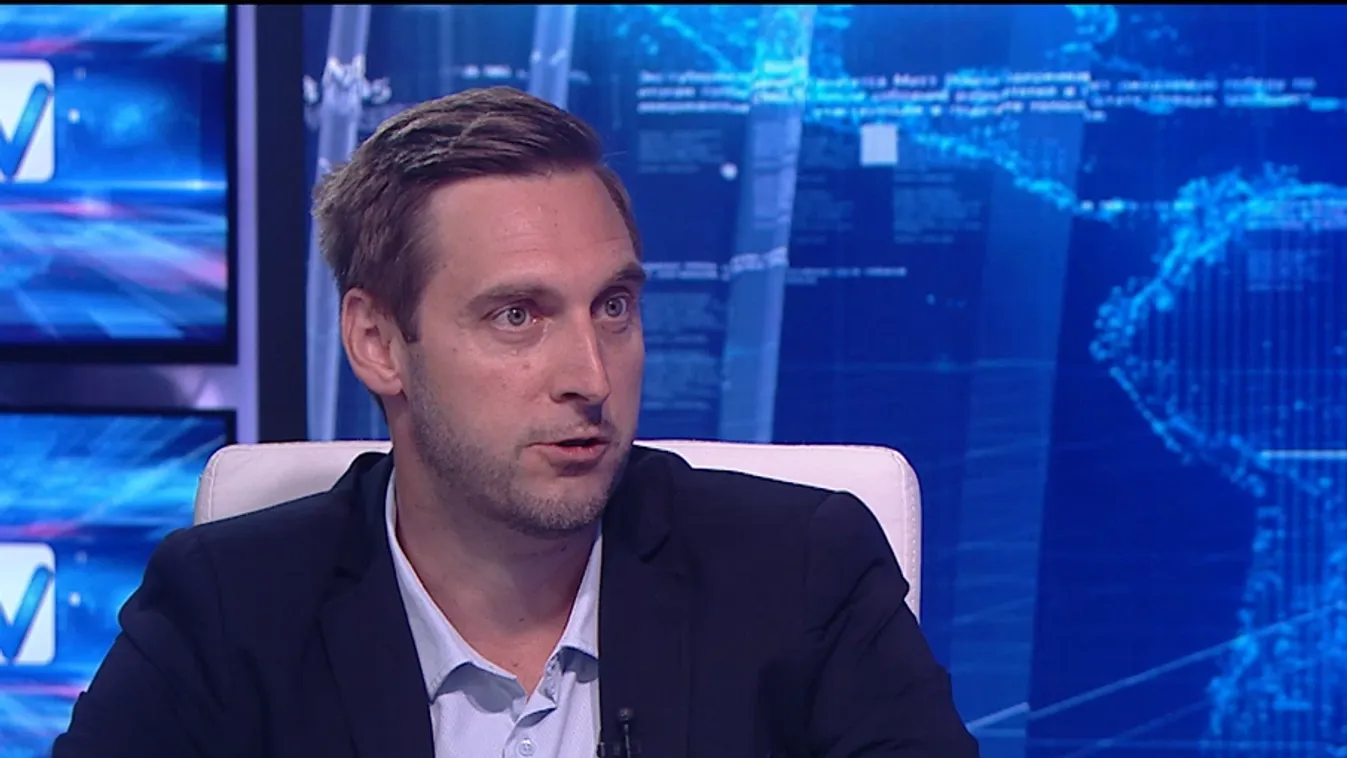 Tucker Carlson egyetért a magyar kormány politikájával