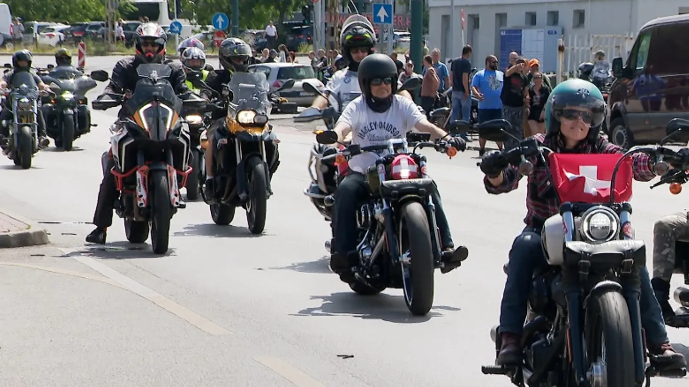 A kétkerekűek uralják a hétvégén a fővárost