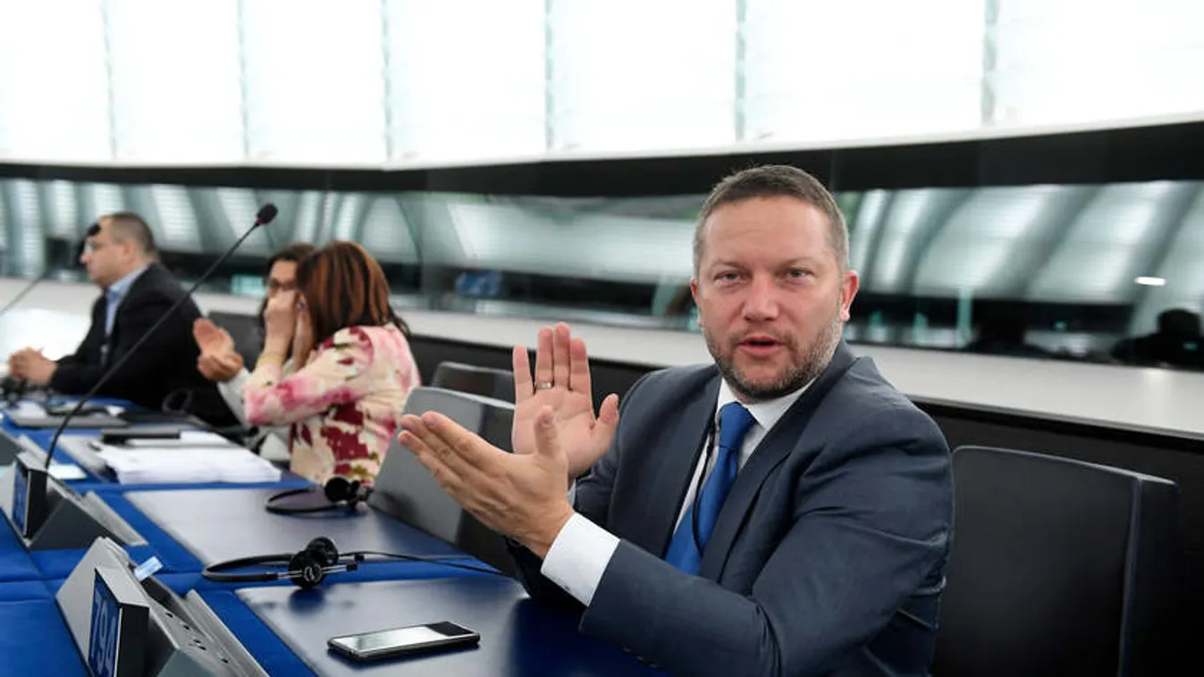 Ujhelyi István támogatja a kínai campust