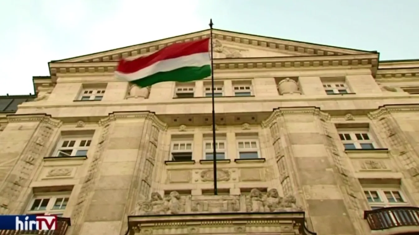 Beindult a választási osztogatás