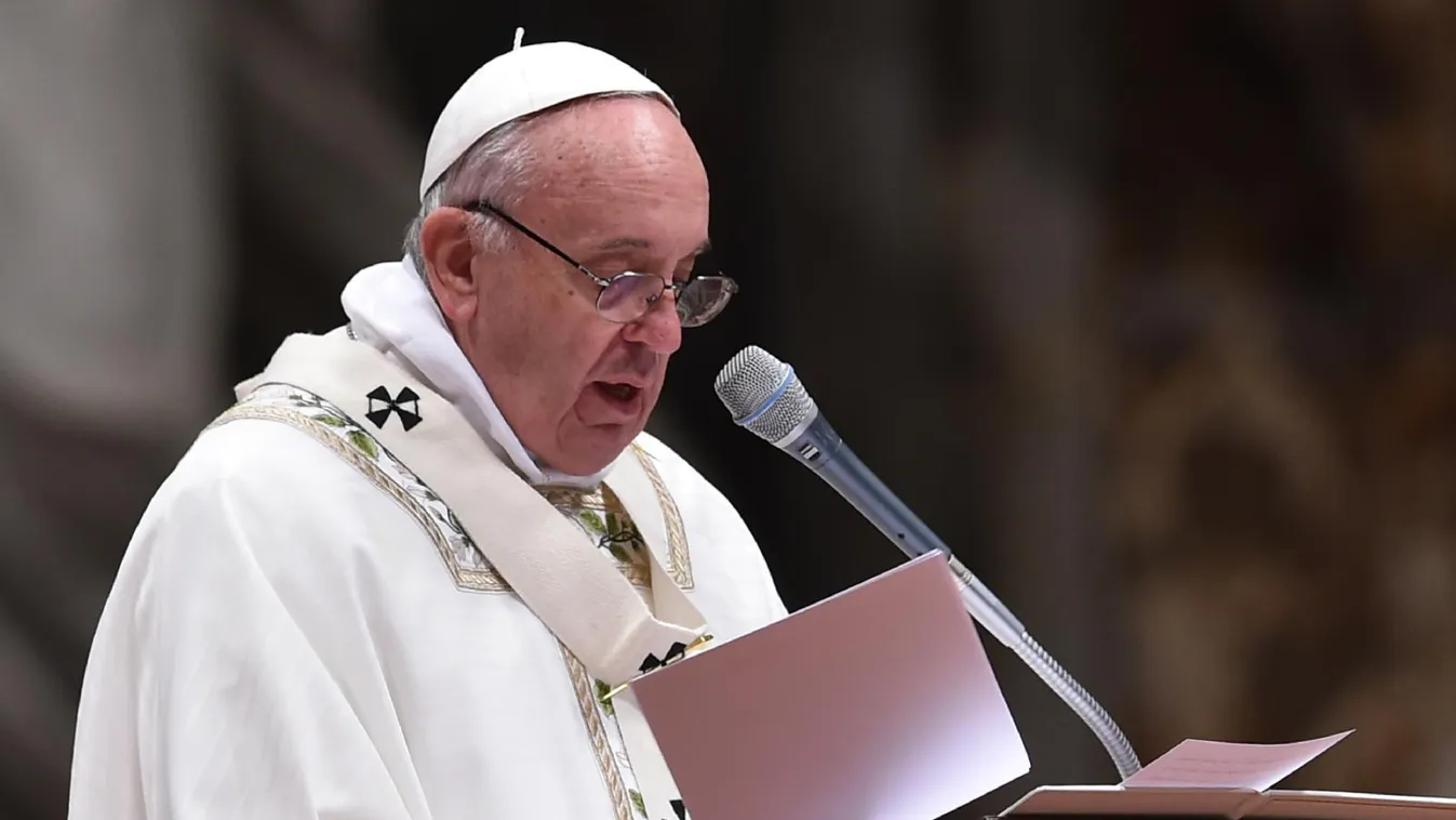 Ferenc pápa: az egyház ne féljen az egyszerű emberekkel azonosulni!