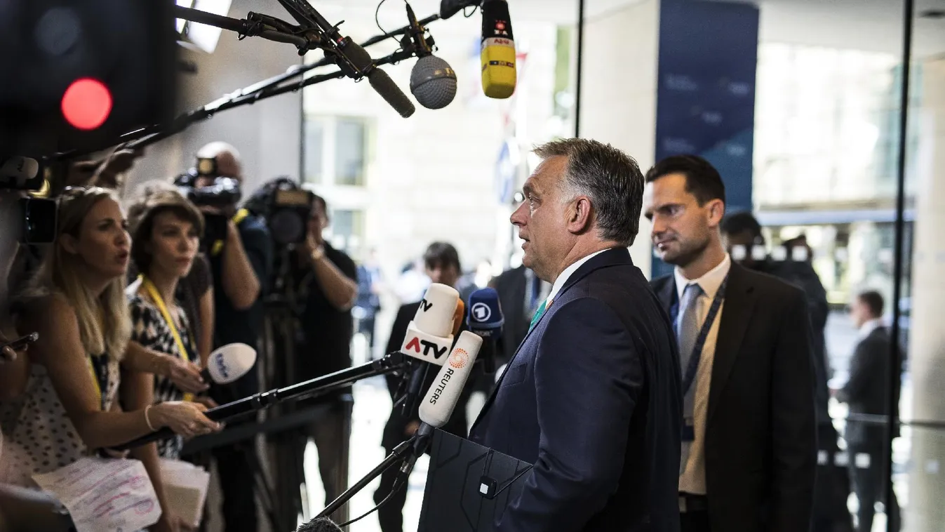 Orbán: Ragaszkodunk a határvédelem jogához