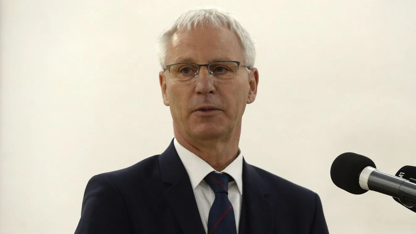 Soltész Miklós: Egy olyan pápát veszítettünk, aki nagyon sokat tett a nemzetekért + videó