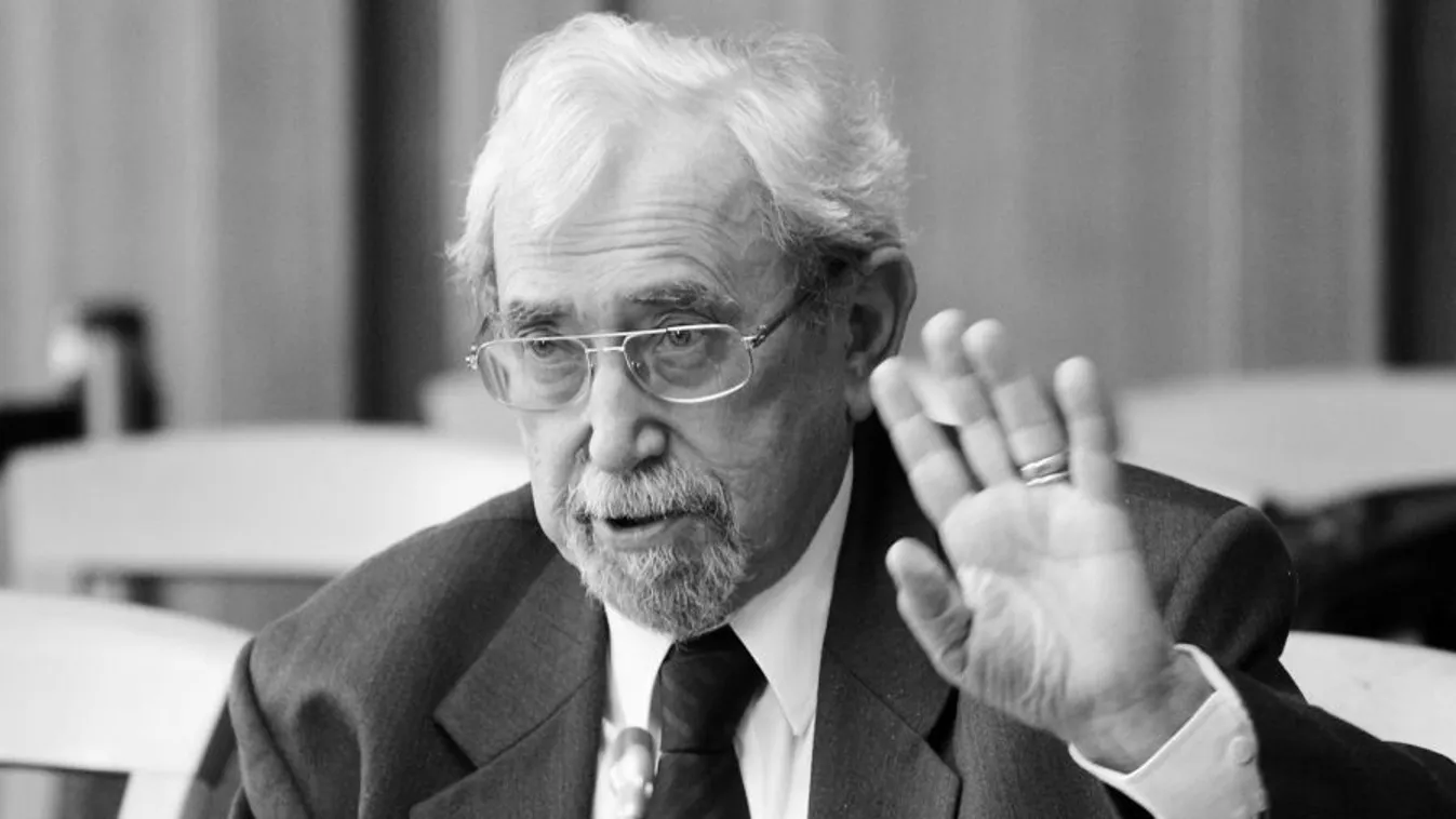 Elhunyt Rubovszky György