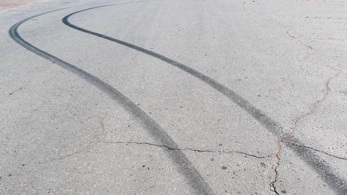 Balesetek miatt lezárták az M5-ös autópályát