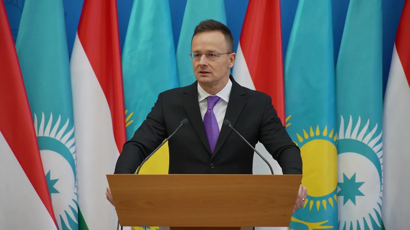 Szijjártó Péter: Fogalmuk sincsen a magyar történelemről