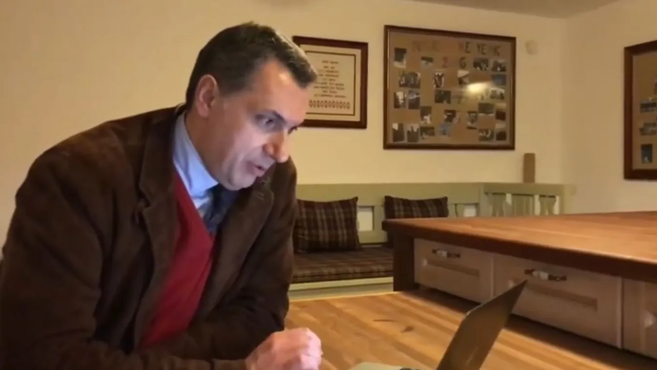 Lázár: A politikusok kritizálása az egyik legfontosabb jog