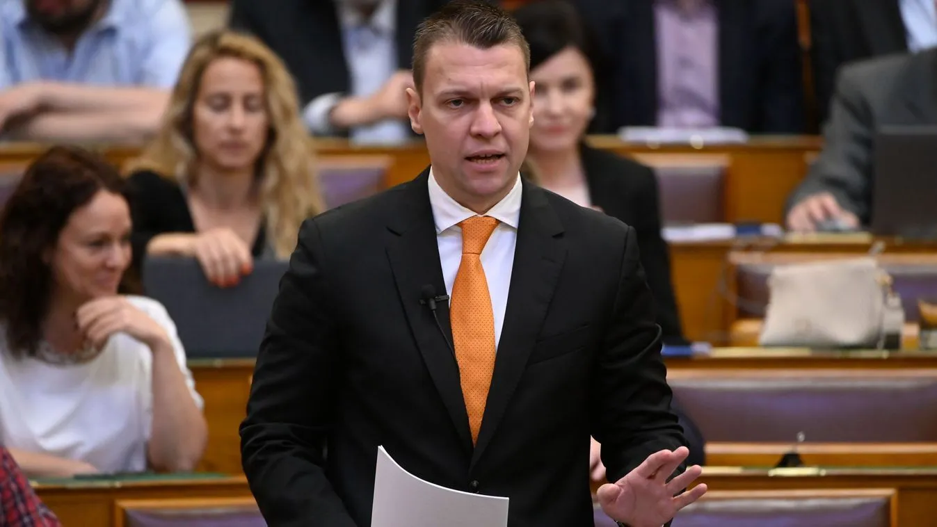 Menczer Tamás: A világban atomháborús készülődés van + videó