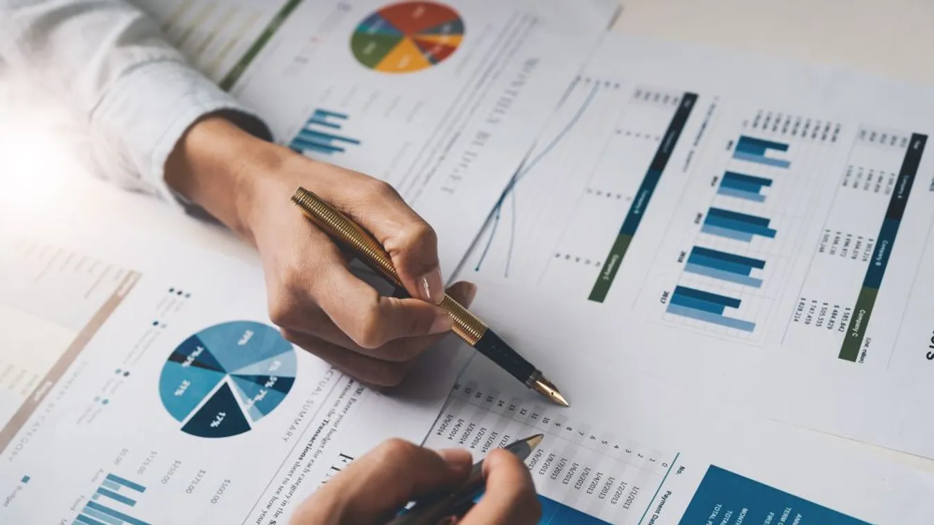 Díjazták a legpontosabb gazdasági előrejelzéseket készítő magyar elemzőket