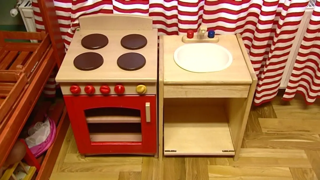 30 fokban aszalódnak a gyerekek az óvodákban, iskolákban