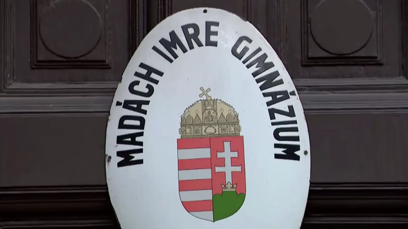 Demonstráció a Madách Imre Gimnáziumnál + videó