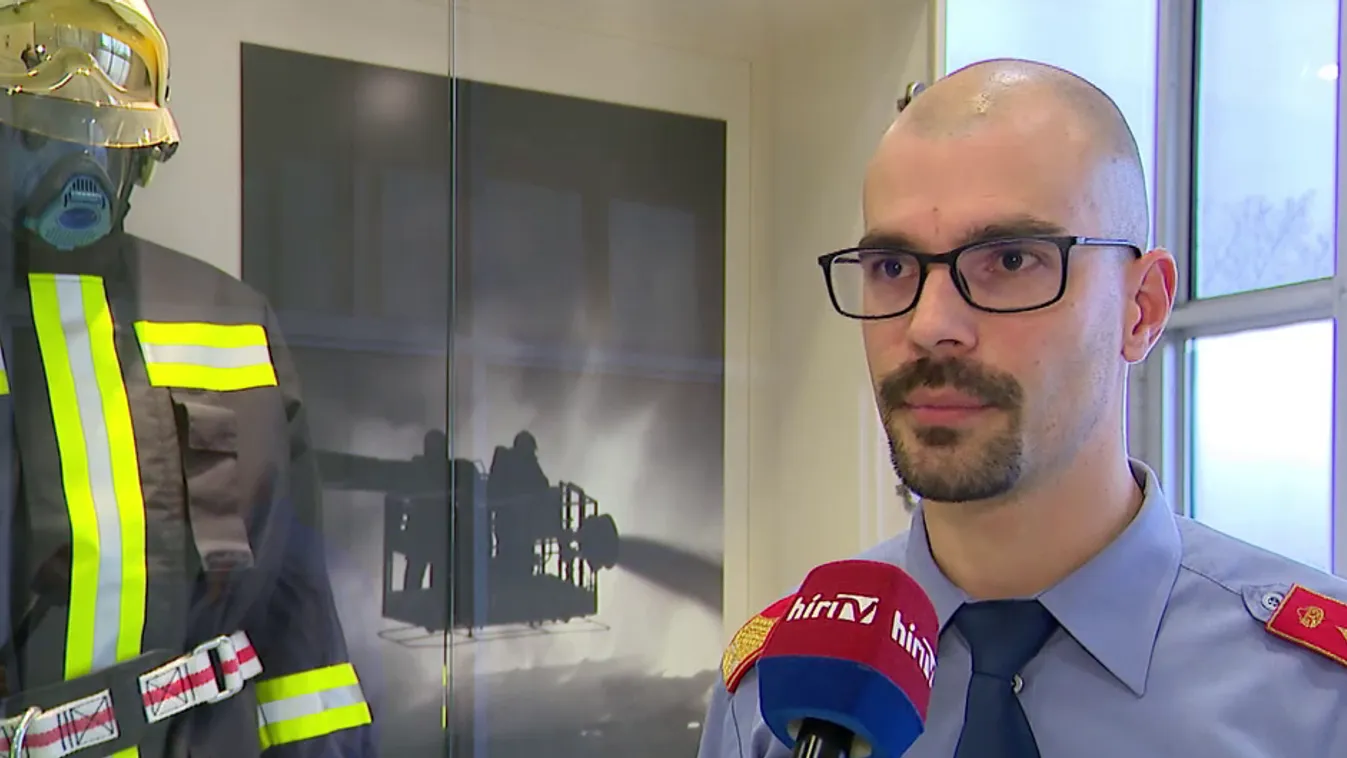 A rendőrség és a tűzoltók a karácsonyi időszakban is óvják a biztonságot + videó