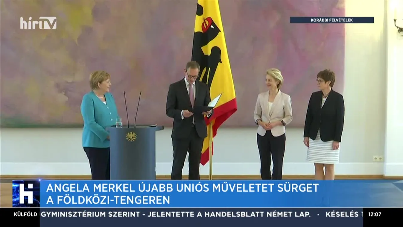 Merkel újabb uniós műveletet sürget a Földközi-tengeren