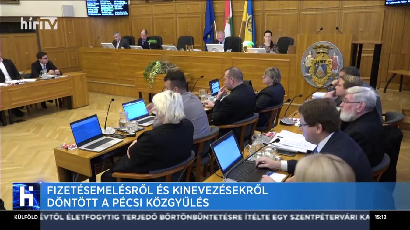 Fizetésemelésről és kinevezésekről döntött a pécsi közgyűlés