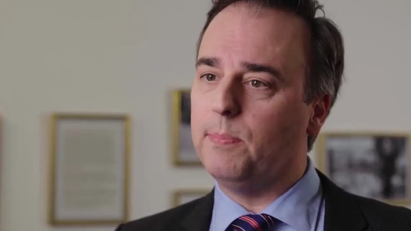 Büntetné az USA Magyarországot a békepártisága miatt