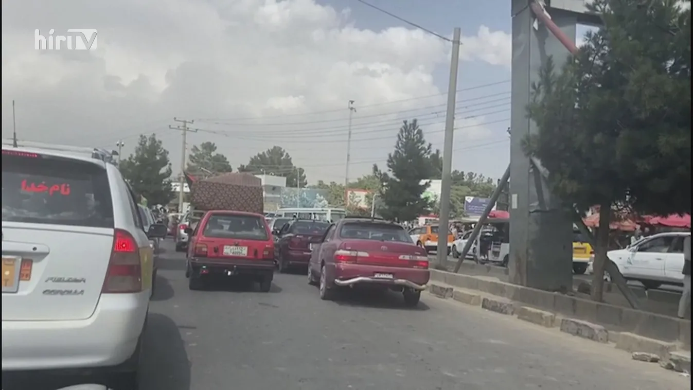 Továbbra is káosz uralkodik a kabuli repülőtéren