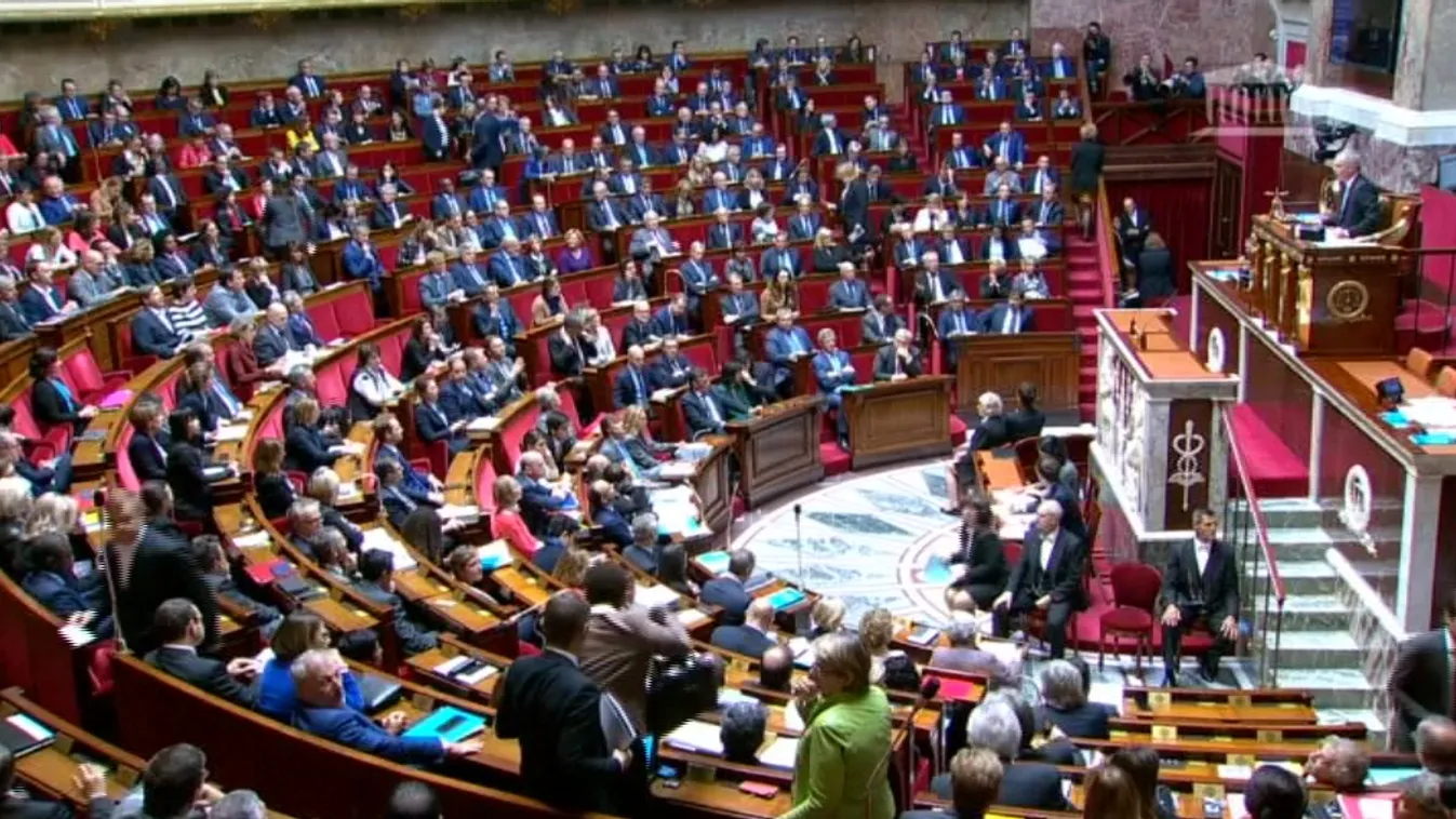 Vasszigor jöhet a franciáknál