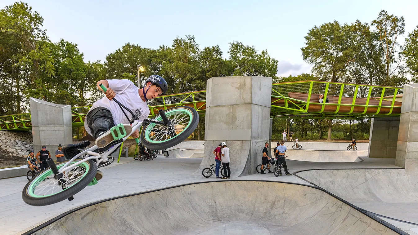 Több mint 1,1 milliárd forintból 39 bringa- és görpark épül hazánkban