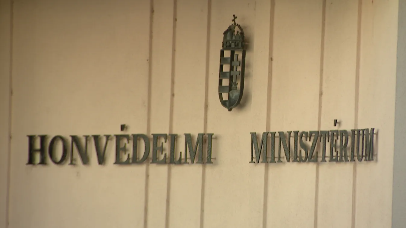 Magyar Péter lemondta a Honvédelmi Minisztérium elé szervezett tüntetését + videó