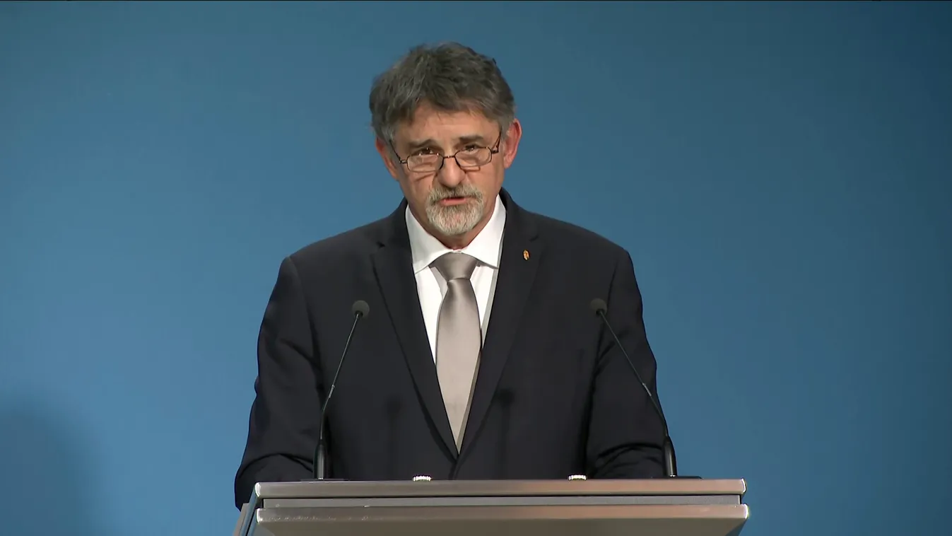 György István: Már több mint 100 ezer pedagógus kapta meg az oltást