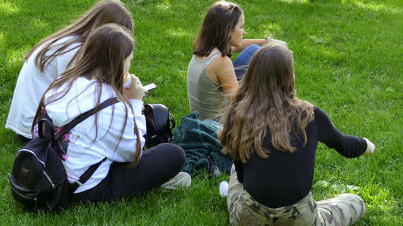 Köteleznék az első választásra a 16 éves fiatalokat