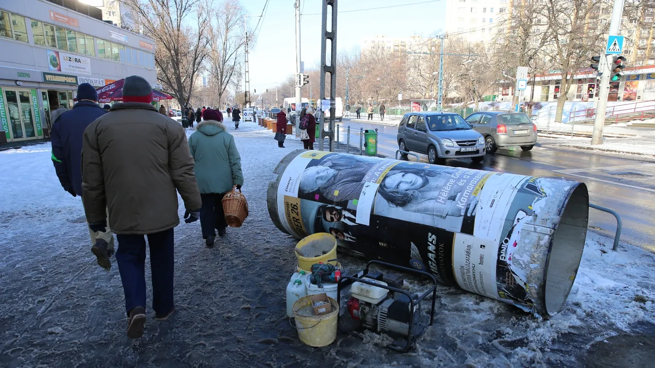 „Dúvad módjára tépdesték ki a Mahir-oszlopokat”