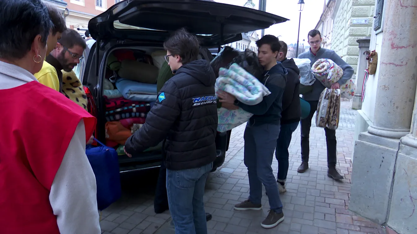 Az esztergomi ferencesek a háború kitörése óta gyűjtenek