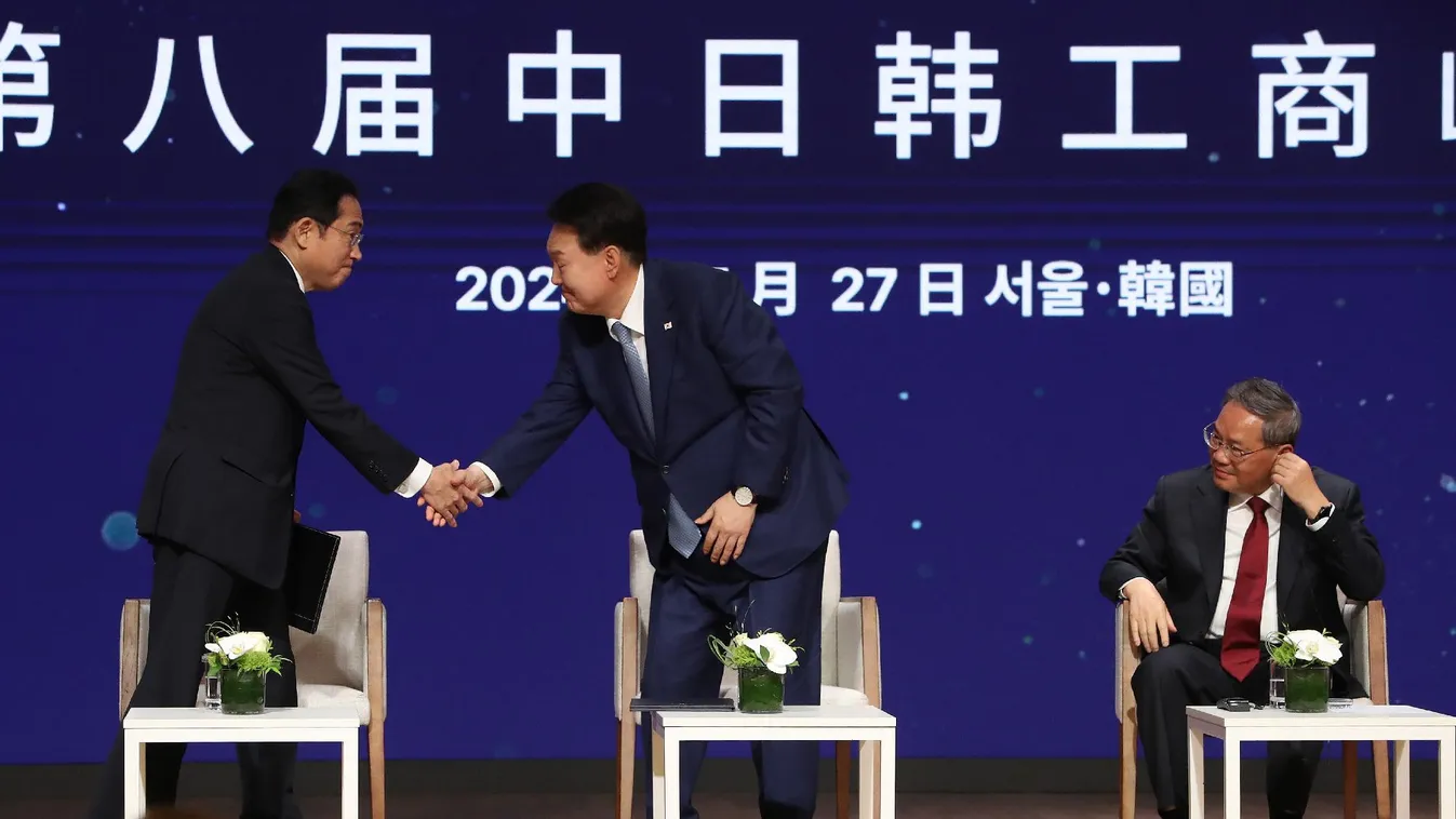 Őt év óta először tartott magasszintű találkozót Dél-Korea, Japán és Kína