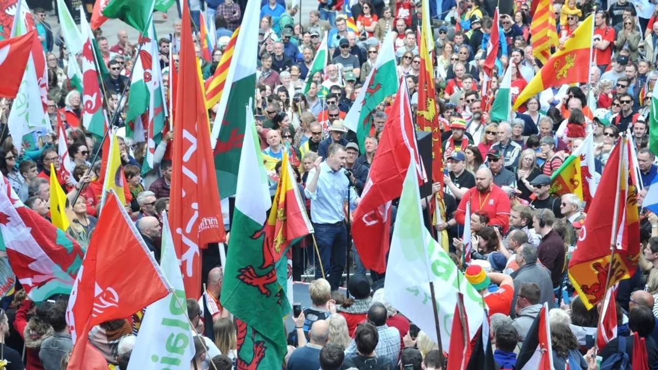 Walesi nacionalisták ezrei tüntettek a megállapodás nélküli Brexit ellen